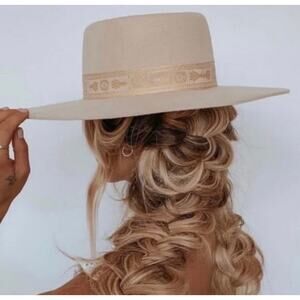 New Lack Of Color Juno Boater Hat Cream Australian Wool Small Gold Band Felt